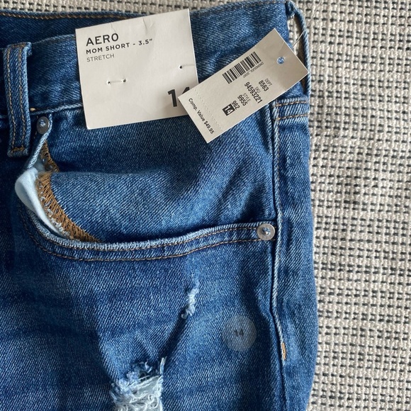 NWT Aeropostale Blue Jean Distressed mom short size 14 - Picture 3 of 5